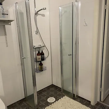 Spacious 2-Bedroom Apartment Near E6, Private Gym *